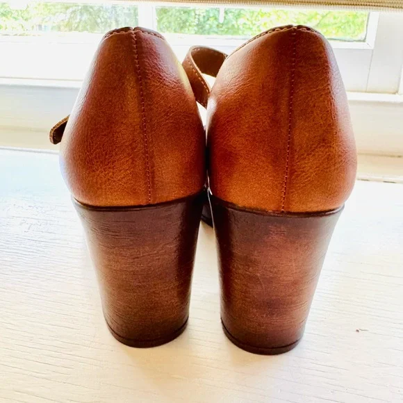 B.O.C. Brown Women's Clog Mary Jane Heels - Picture 3 of 6